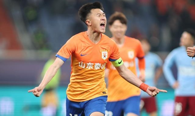 开云官网-【中超】刘洋破门黄紫昌传射建功 泰山2比2十人河南